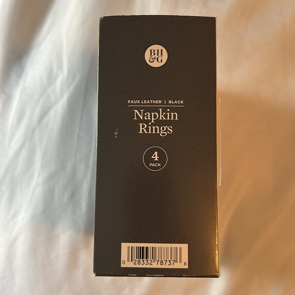 Better Homes And Gardens Black Faux Leather 8 Pc Napkin Rings - Picture 5 of 7